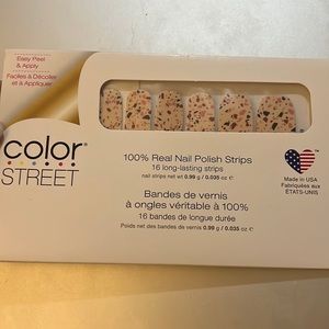 ColorStreet Back in Tile